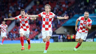 Croacia venció a Escocia y clasificó a los octavos de final
