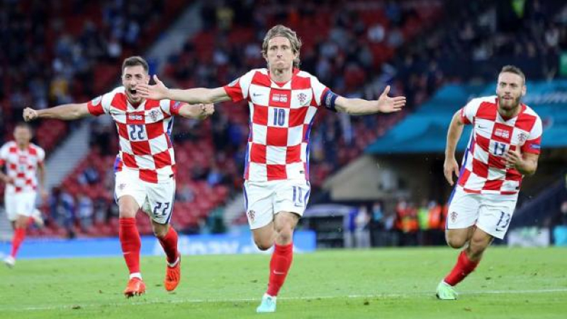 Croacia venció a Escocia y clasificó a los octavos de final