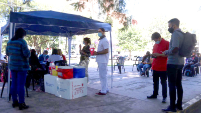 Postas de vacunación del domingo en el área metropolitana
