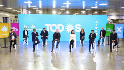 Foto de unidad y campaña en marcha: el FdT presentó a sus candidatos