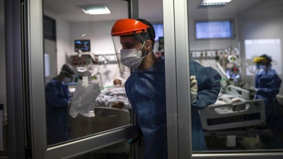 Confirmaron 471 muertes y 15.883 contagios en las últimas 24 horas