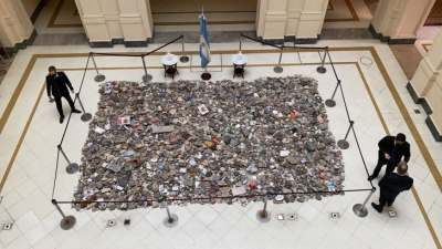 Con las piedras de la marcha, el Gobierno construirá un espacio para recordar a víctimas de covid