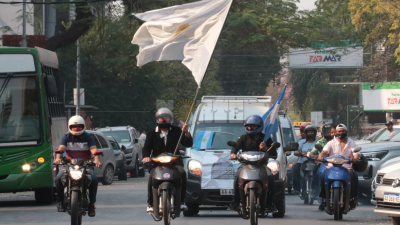 Bocinazo y caravana de penitenciarios en Resistencia