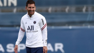 El mundo del fútbol espera el debut de Messi en el PSG