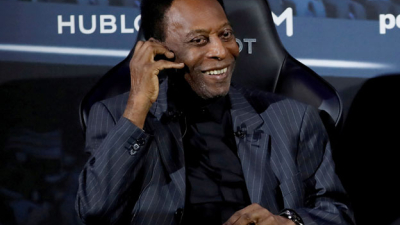 Pelé fue operado y le extirparon un tumor en el colon
