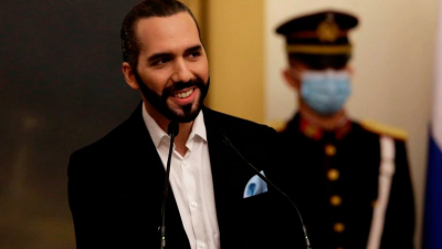 El presidente Bukele dice en Twitter que es "el dictador más cool del mundo"