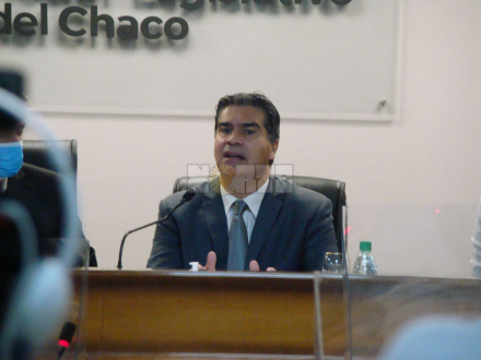 Capitanich presupuesto marca 3.JPG