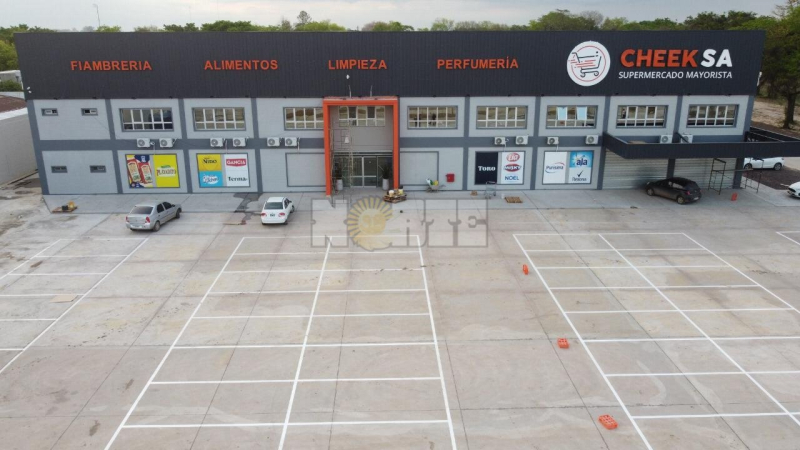 El mayorista Cheek inaugura amplias instalaciones