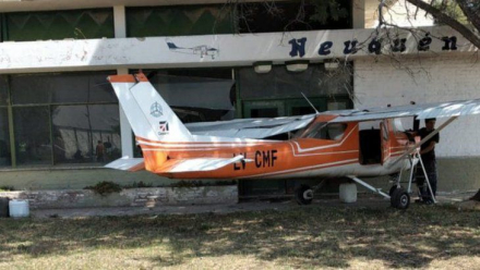 avioneta-neuquen-02jpg.jpg
