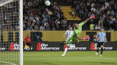 Con un golazo de Di María, Argentina le ganó a Uruguay en Montevideo