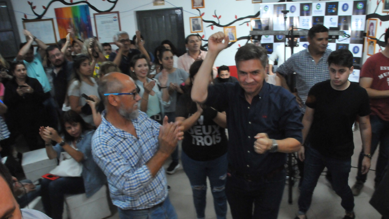 Zdero: "Fue una carrera desigual y esto nos da aliento para la construcción que viene"