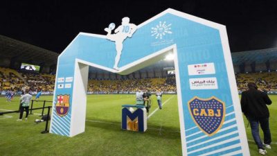Emotivo homenaje a Maradona en el partido entre Boca y el Barcelona