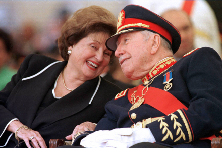 Lucia Hiriart Augusto Pinochet.jpg
