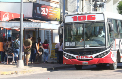 Sin bancos y con actividad reducida en el transporte y comercio