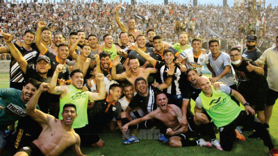 Suplemento: si sos hincha del Negro mañana te regalamos una edición de colección