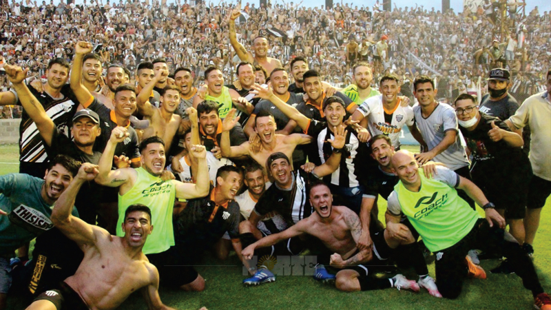 Suplemento: si sos hincha del Negro mañana te regalamos una edición de colección