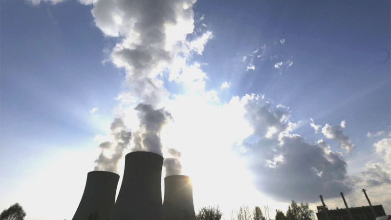 Energía nuclear y gas natural serán inversiones verdes