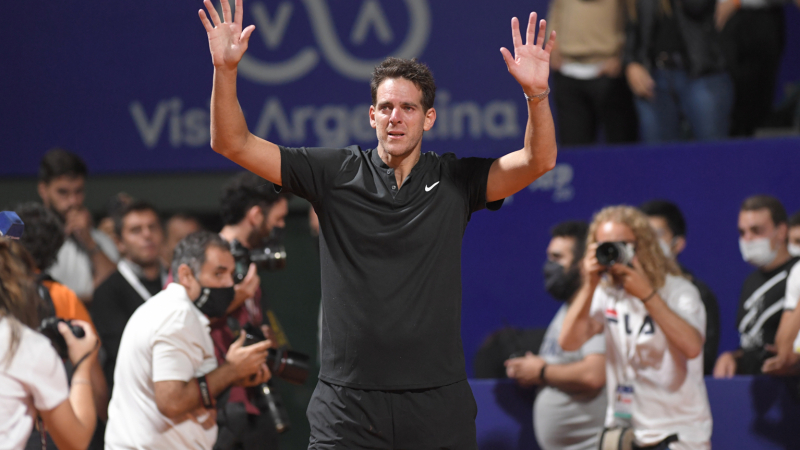 "Delpo" volvió una noche a sala llena y el público se rindió a sus pies
