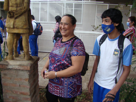 Escuela 42 familia.JPG