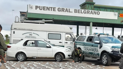 Gendarmería interceptó 60 kilos de marihuana en el puente