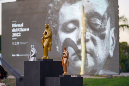 Bienal lanzamiento 2.JPG