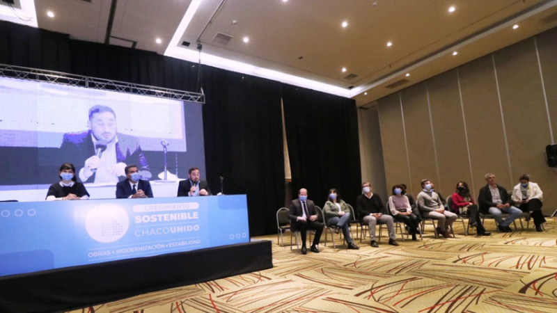 Capitanich presentó el plan de obras Chaco Unido