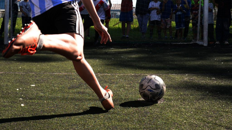 Fútbol solidario a beneficio de una familia que perdió todo en un incendio