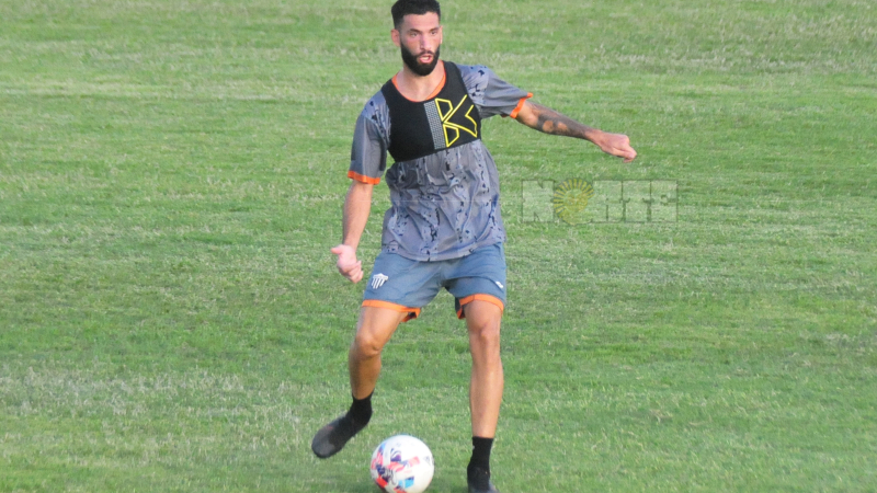 Cuello, Alarcón y Garnerone desde el vamos en For Ever