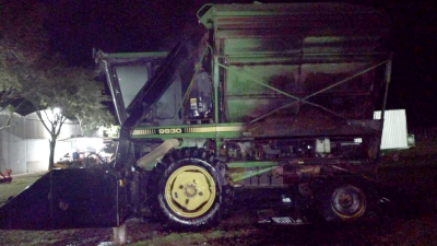 Castelli: impresionante incendio en un predio de ventas de elementos agrícolas