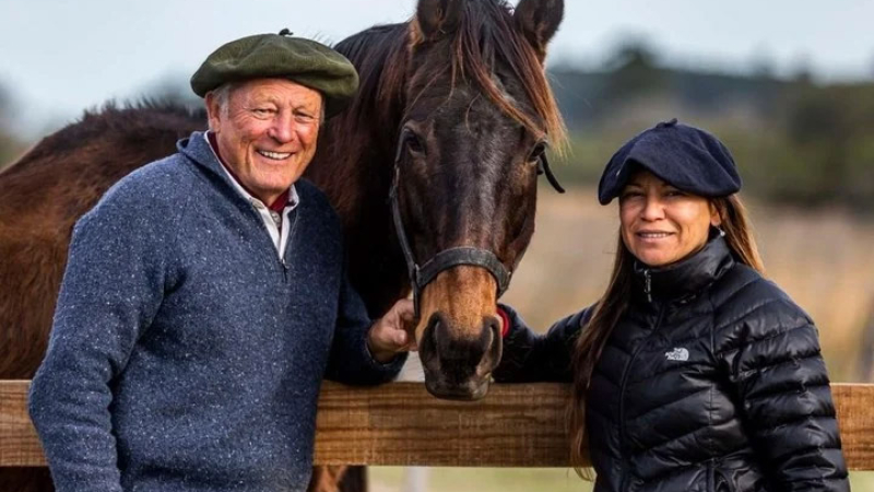 Un norteamericano vino a Argentina por los caballos, se enamoró de una correntina y ahora apuesta al campo