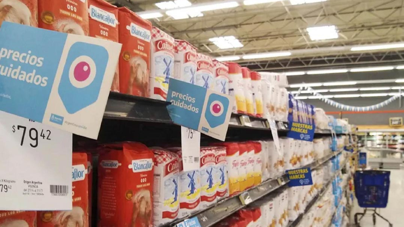 El Gobierno intenta renovar "Precios Cuidados", mientras la remarcación inunda las góndolas de los comercios