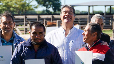 Capitanich entrega 35 títulos de propiedad rural en Pampa del Infierno
