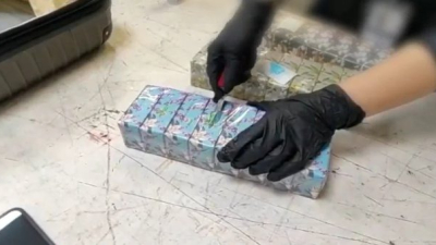 Quiso salir del país con cuatro kilos de cocaína ocultos en paquetes de jabones y fue detenido
