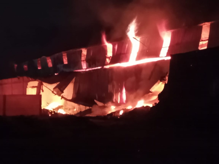 incendio distribuidora 4.jpg