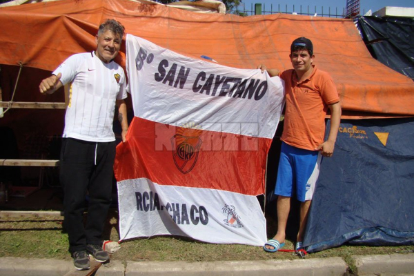 Hinchas de River abarrotados en 130 metros harán el aguante hasta el lunes 29