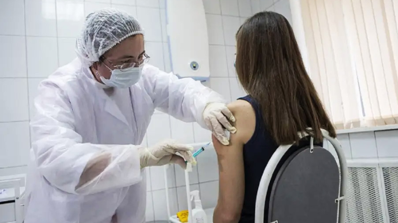 Pandemia: el Gobierno habilitó la quinta dosis contra el coronavirus