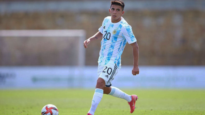 Confirmado: Thiago Almada será el remplazante de Joaquín Correa