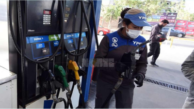 Massa acordó con petroleras el ingreso de los combustibles al  programa ‘Precios justos‘
