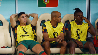 Por qué Cristiano Ronaldo comenzó en el banco de suplentes