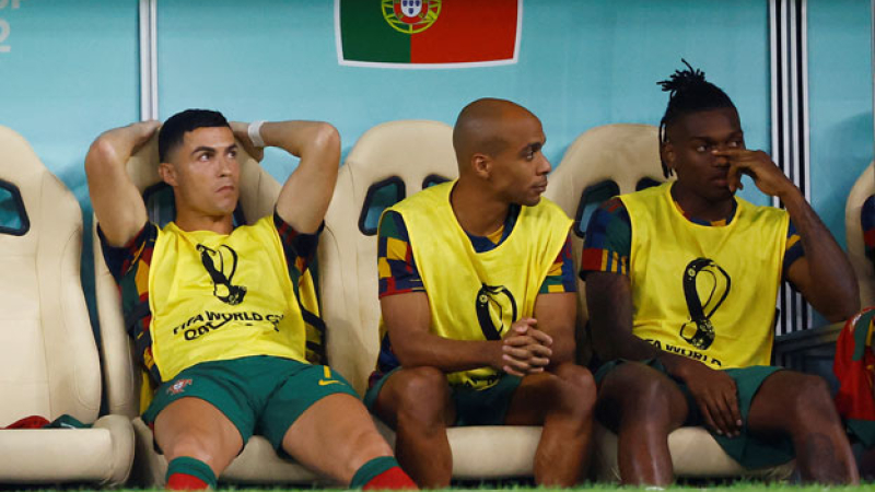 Por qué Cristiano Ronaldo comenzó en el banco de suplentes