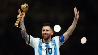 "Leo", distinguido por la FIFA con el Balón de Oro por ser el mejor del Mundial