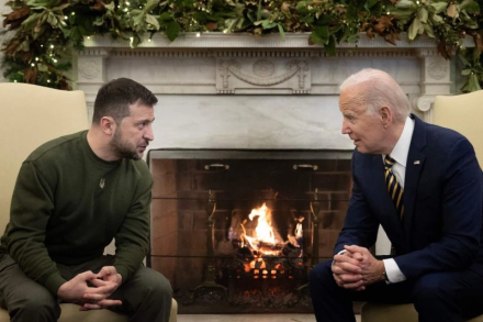 zelenski Biden.jpg