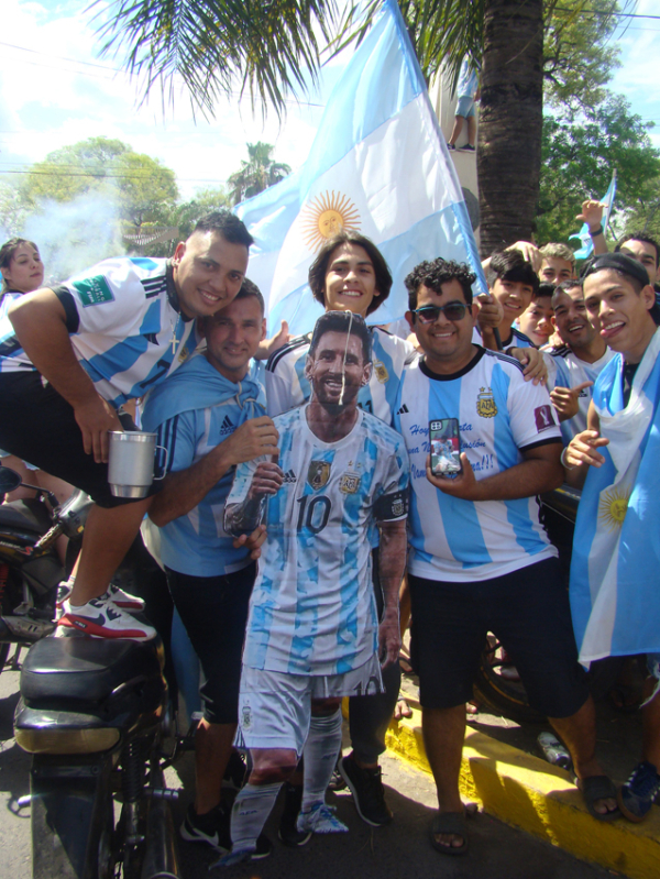 Festejos en Resistencia por la obtención de la Copa del Mundo por parte de la Selección Argentina de Fútbol en el Mundial de Qatar2022. 18-12-22. Foto: Fabián Maldonado/NORTE.