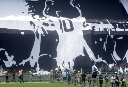 Pele funeral 1.JPG