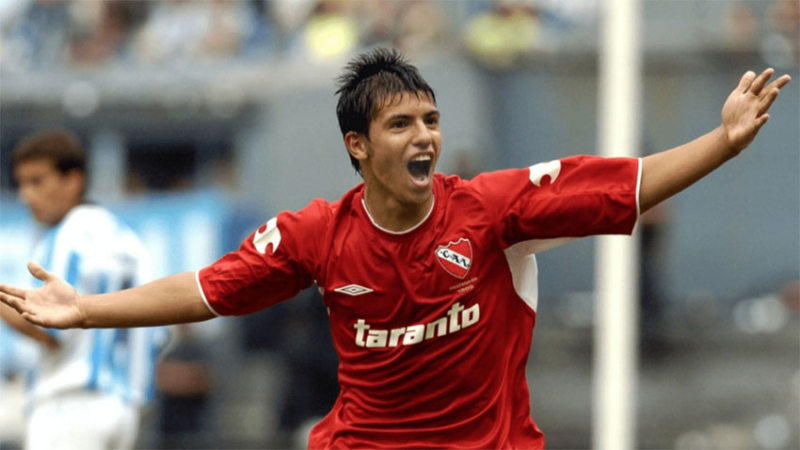 El Kun Agüero ilusiona a los hinchas de Independiente