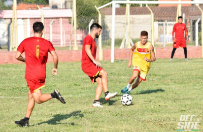 Sarmiento se puso a prueba con la local y afina el equipo para el estreno
