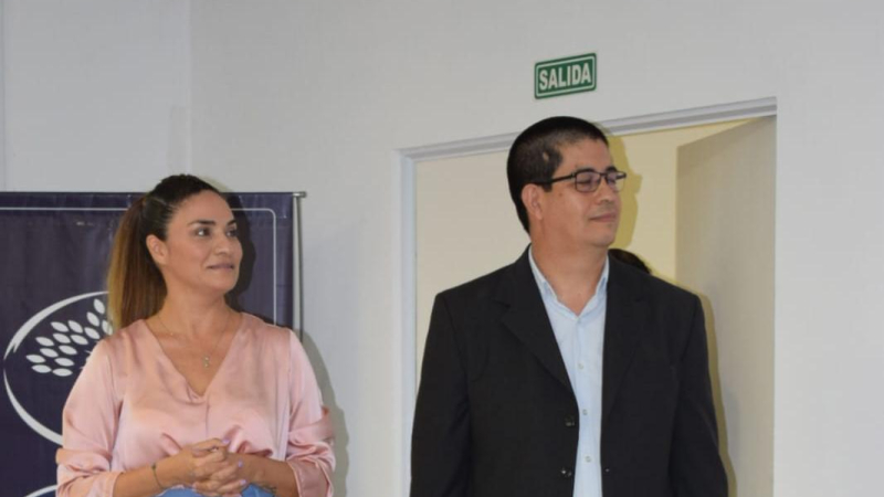 Bajo el lema "Hagamos a Pinedo grande de una vez", Patricia Moreno lanzó su candidatura para presidir el municipio