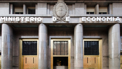 El Gobierno pagará esta semana USD 2.681 millones, mientras espera desembolso de USD 5.300 millones