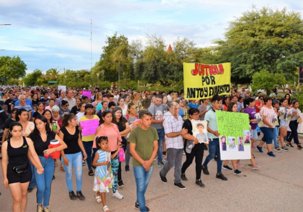 doble crimen quiti marcha .JPG