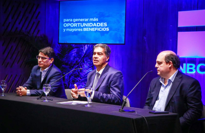Capitanich anunció promociones en los pasajes de Aerolíneas Argentinas